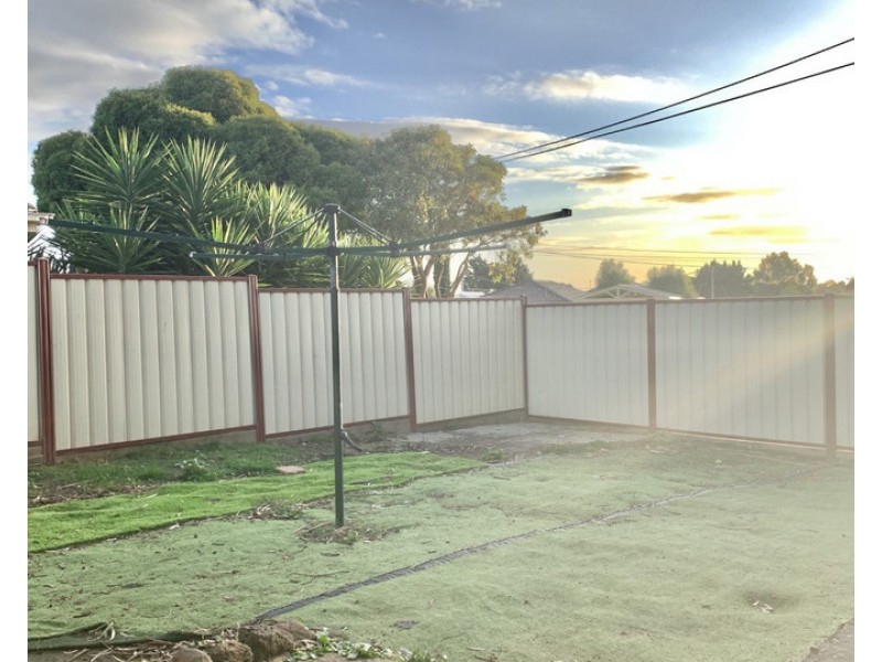 15 Allandale Road, Kings Park VIC 3021