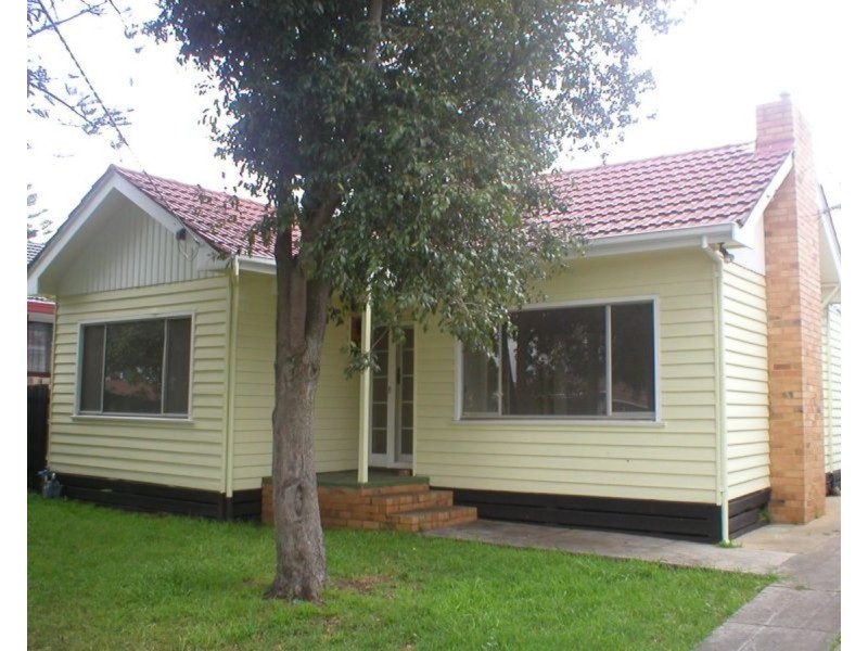 37 IVANHOE Avenue, St Albans VIC 3021