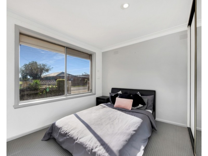 55 Oleander Drive, St Albans VIC 3021