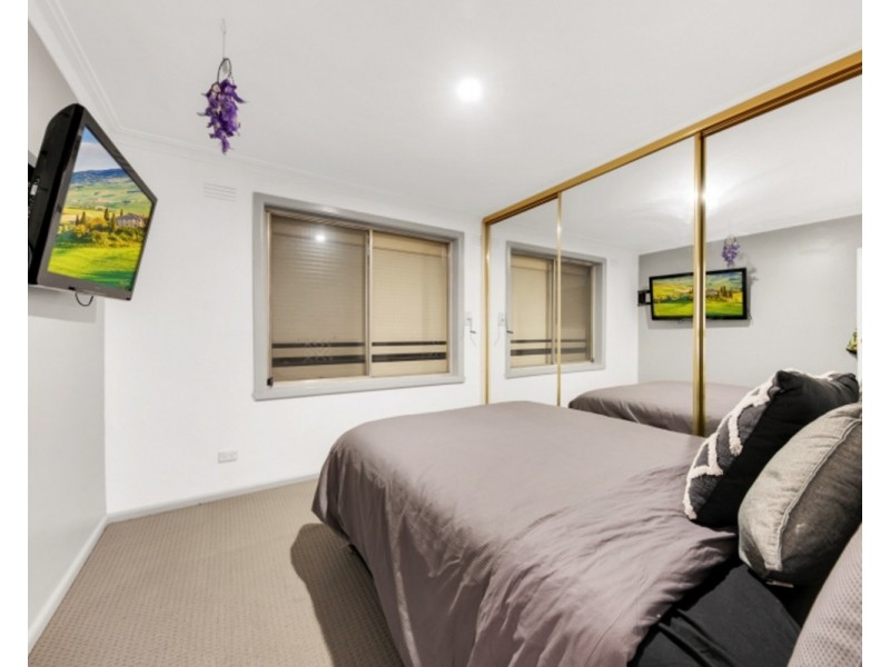 55 Oleander Drive, St Albans VIC 3021