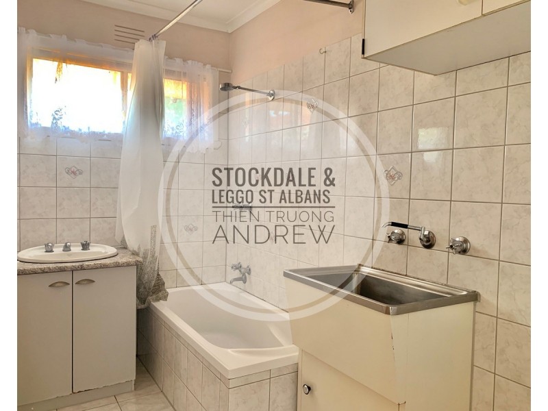 3/8-10 THORNDON Drive, St Albans VIC 3021