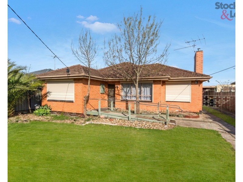 87 Power Street, St Albans VIC 3021