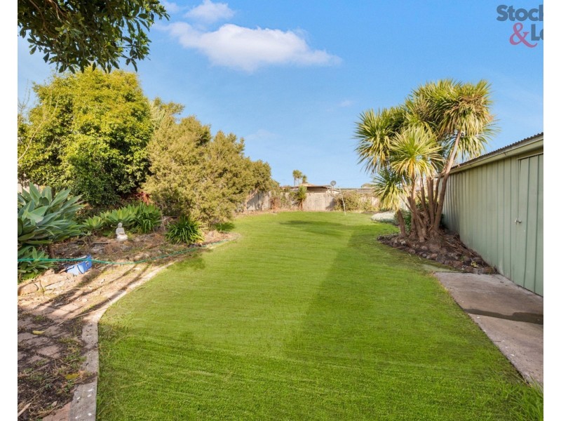 87 Power Street, St Albans VIC 3021