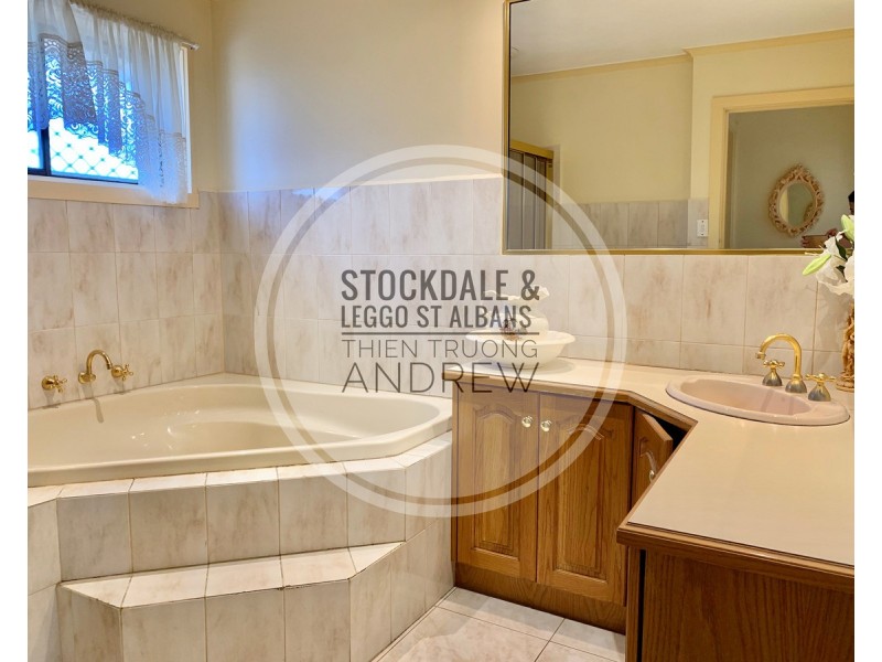 1 Oleander Drive, St Albans VIC 3021