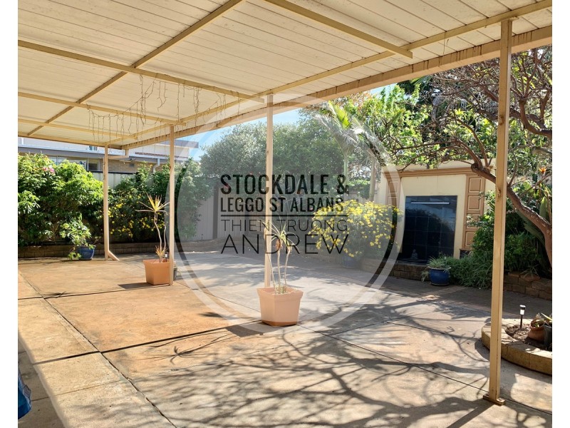 1 Oleander Drive, St Albans VIC 3021