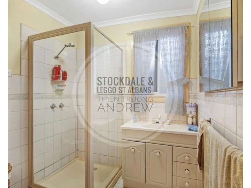 73 Oberon Avenue, St Albans VIC 3021