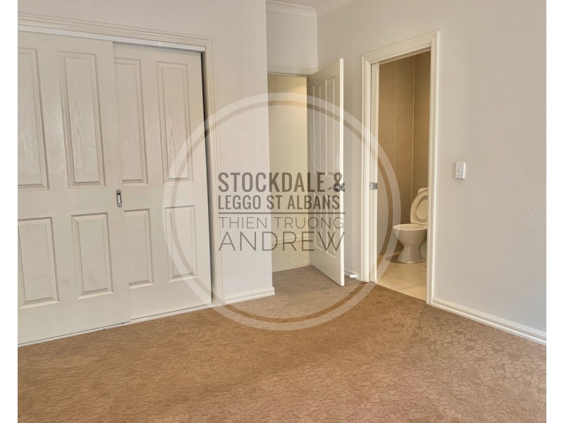 9/2 McArthur Avenue, St Albans VIC 3021