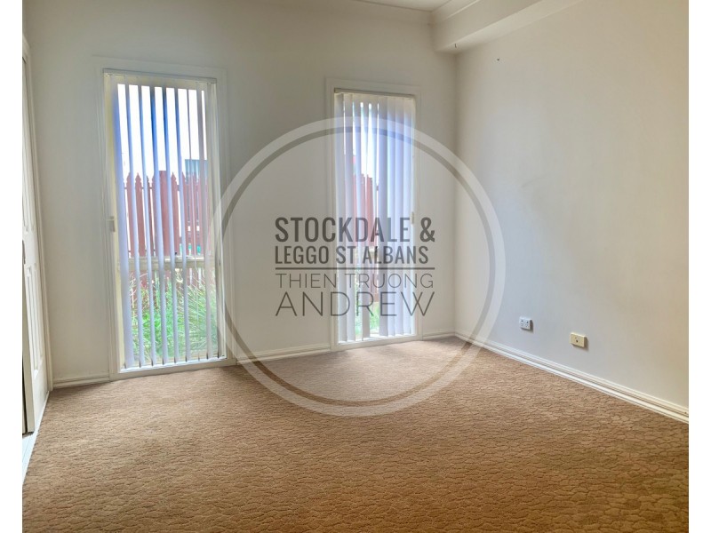 9/2 McArthur Avenue, St Albans VIC 3021