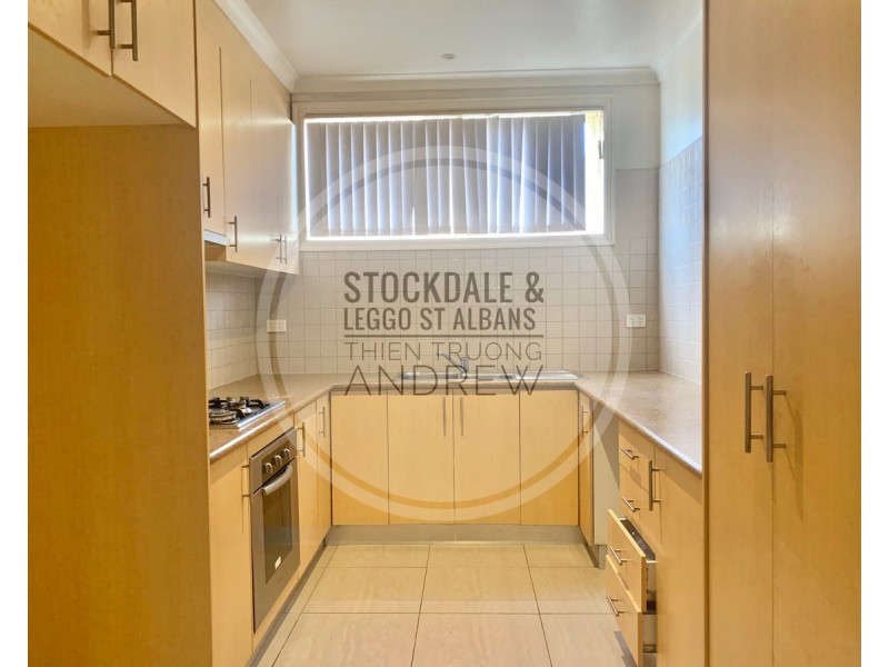 9/2 McArthur Avenue, St Albans VIC 3021