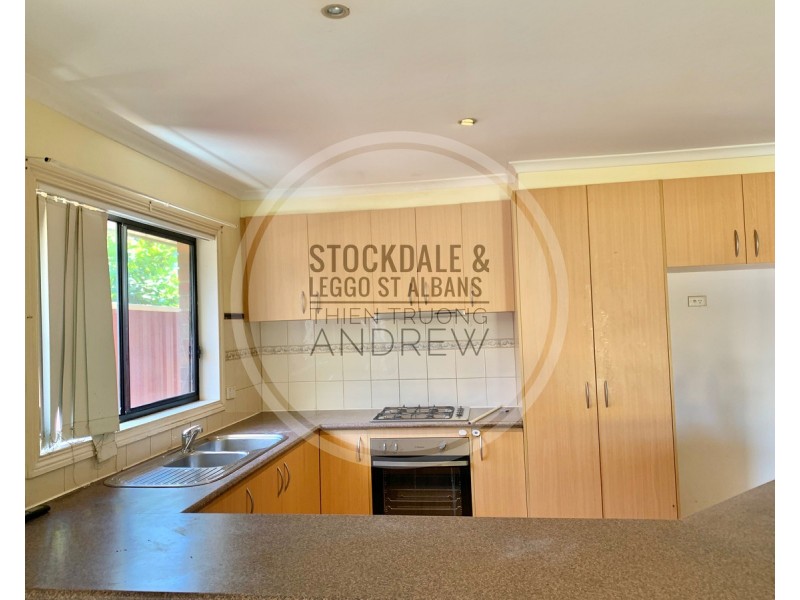 2E Emily Street, St Albans VIC 3021