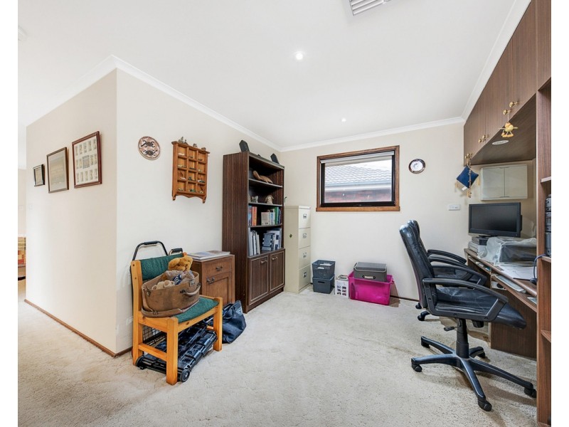 2 Joyce Close, St Albans VIC 3021