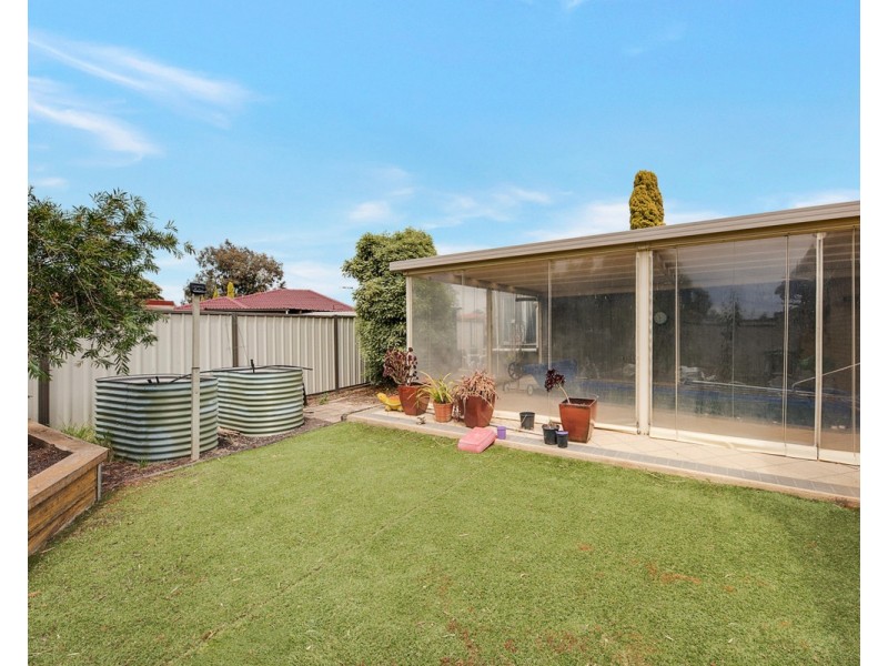 2 Joyce Close, St Albans VIC 3021