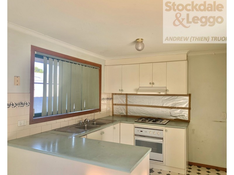 2/99 POWER Street, St Albans VIC 3021