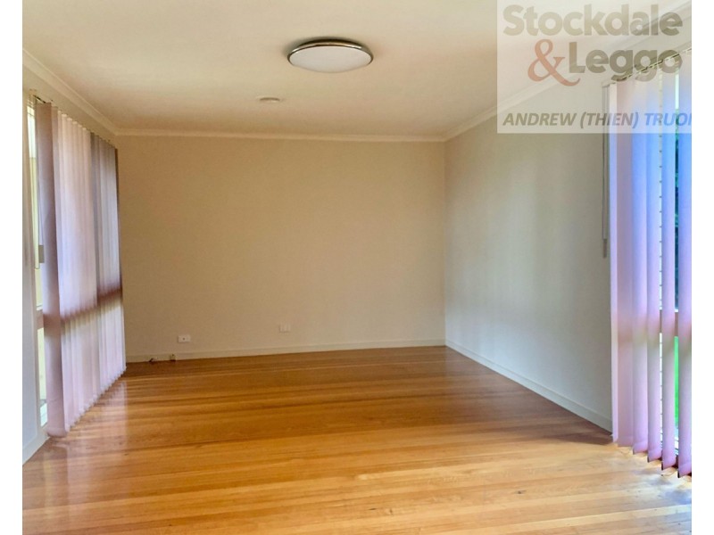 6 Magnolia Avenue, Kings Park VIC 3021