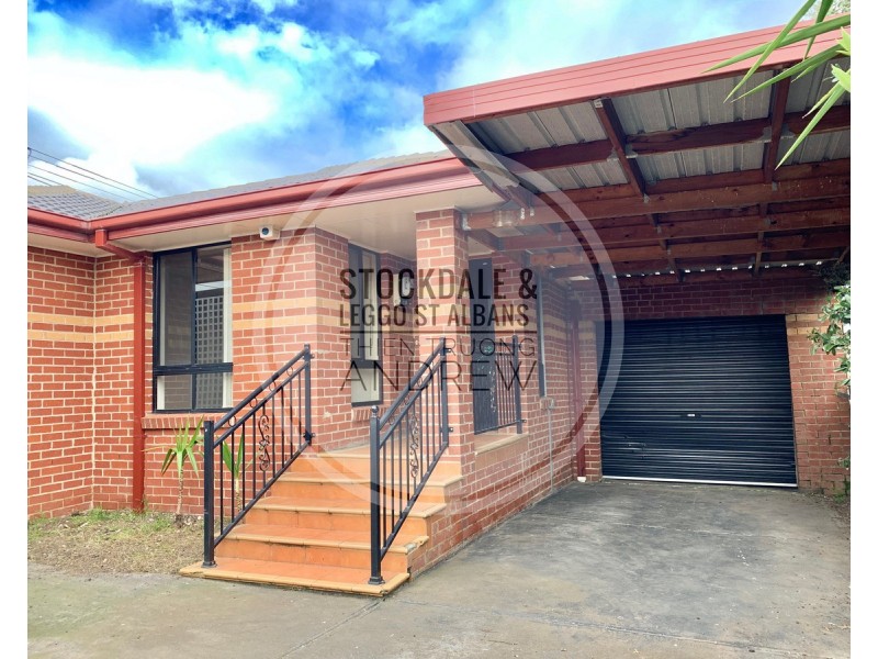 2/98 view Street, St Albans VIC 3021