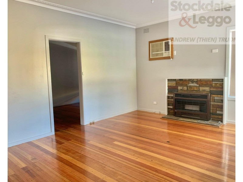 1/16 Charles Street, St Albans VIC 3021