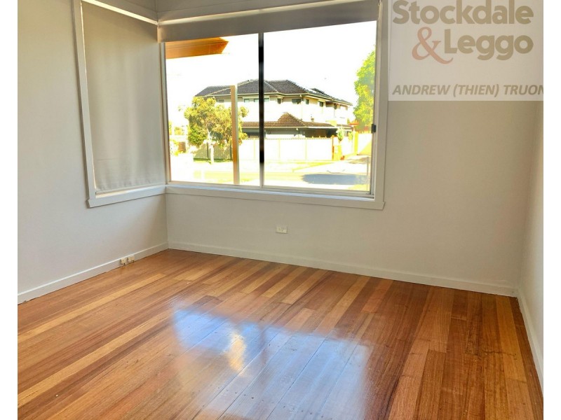 1/16 Charles Street, St Albans VIC 3021