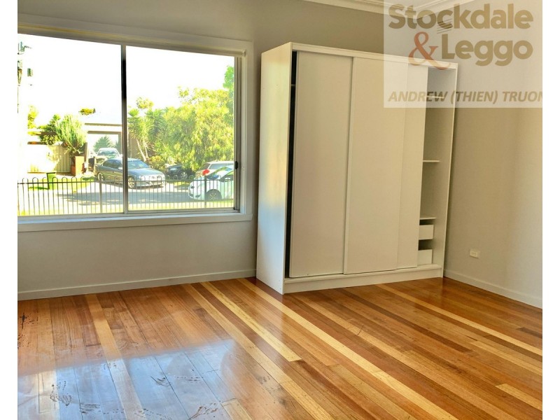 1/16 Charles Street, St Albans VIC 3021