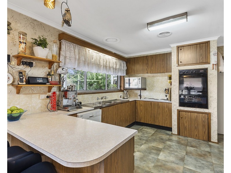 69 Mulhall Drive, St Albans VIC 3021