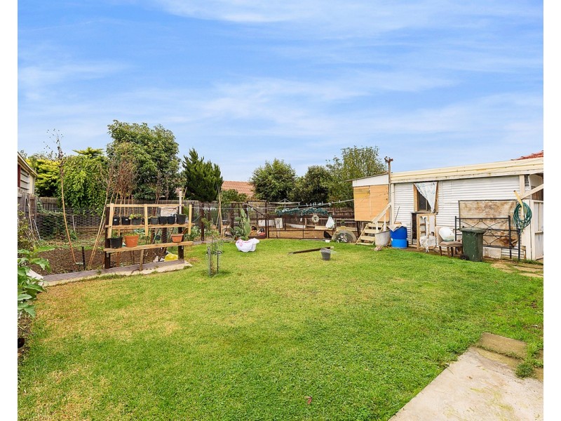 7 Hook Street, St Albans VIC 3021