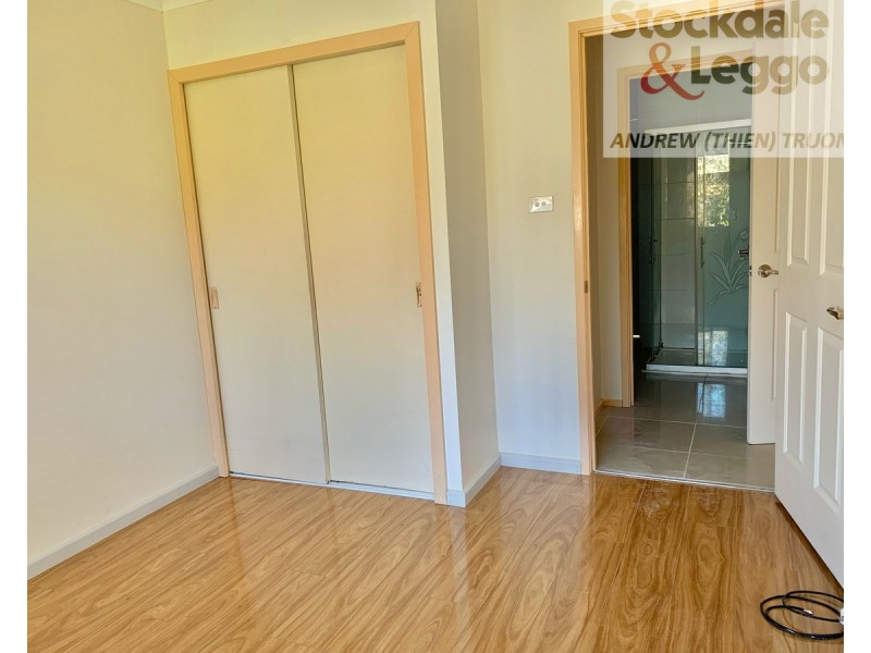 27 Pottenger Way, St Albans VIC 3021