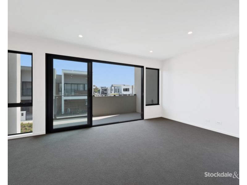 14 Teague Crescent, Braybrook VIC 3019