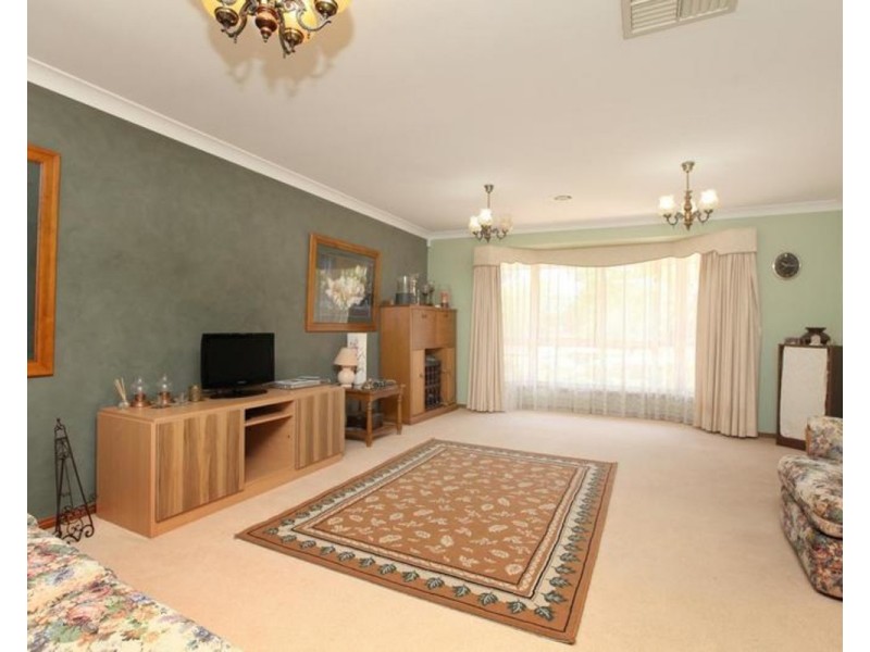 22 Chisholm Drive, Caroline Springs VIC 3023