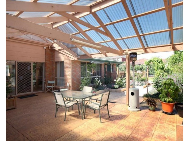 22 Chisholm Drive, Caroline Springs VIC 3023