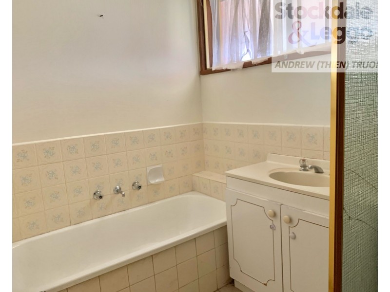 19 Denton Avenue, St Albans VIC 3021