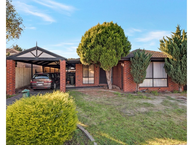 10 Flint Crescent, Delahey VIC 3037