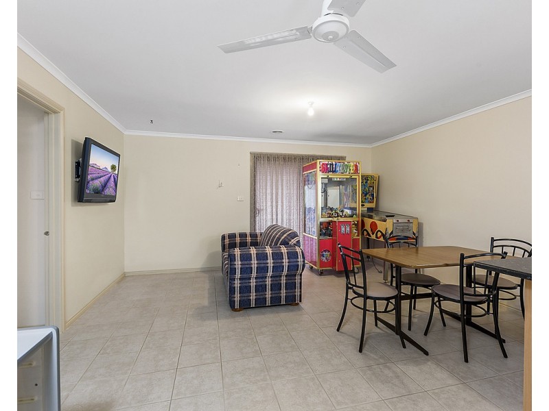 9/30 Nariel Road, Kings Park VIC 3021