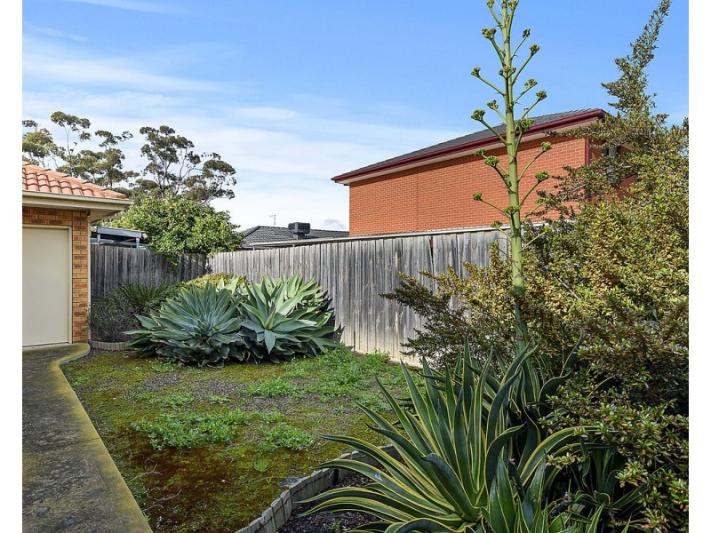 9/30 Nariel Road, Kings Park VIC 3021