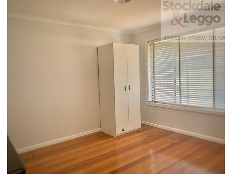 2/13 Adelaide Street, St Albans VIC 3021