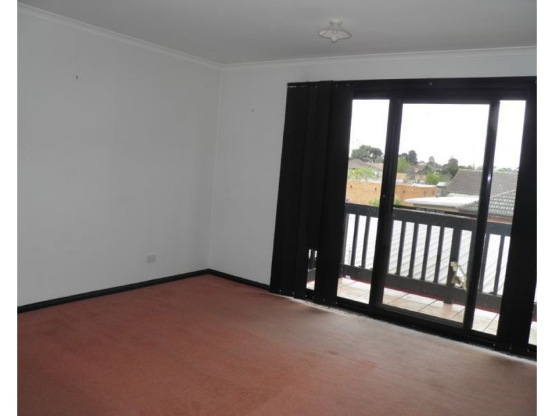 2/6 John Street, St Albans VIC 3021