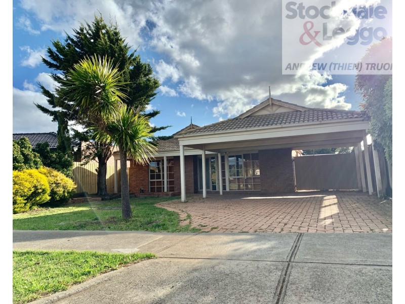 73 Carbine Way, Keilor Downs VIC 3038