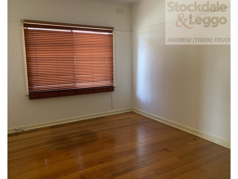 37 IVANHOE Avenue, St Albans VIC 3021