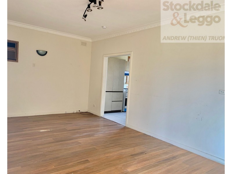 60 walmer Avenue, St Albans VIC 3021