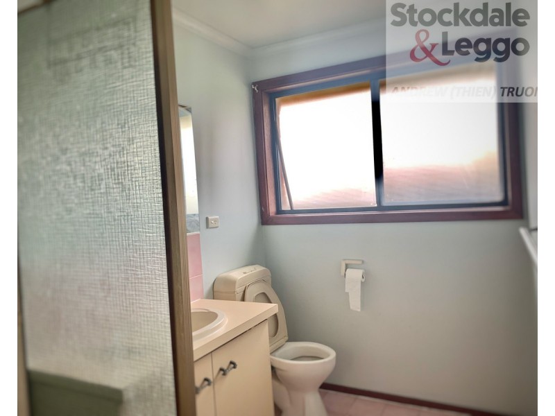 18 Lancelot Court, Kings Park VIC 3021