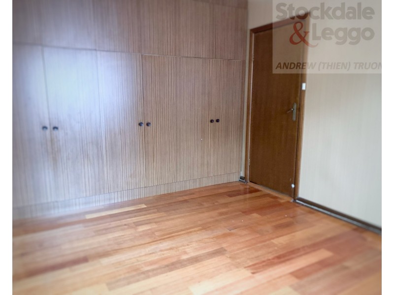 1/13 Stradbroke Drive, St Albans VIC 3021