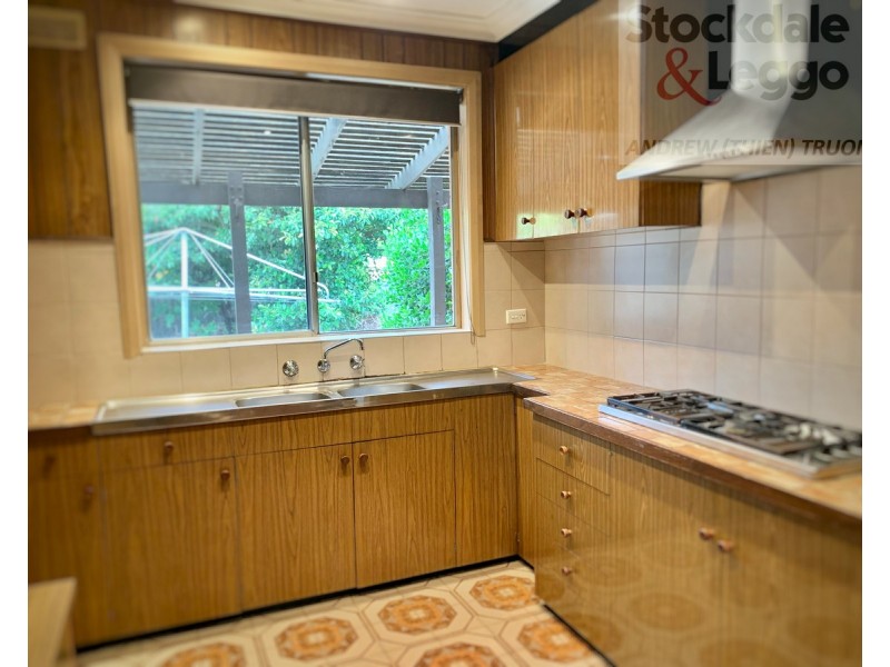 1/13 Stradbroke Drive, St Albans VIC 3021