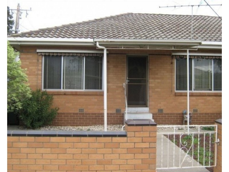 2/77 Oleander Drive, St Albans VIC 3021