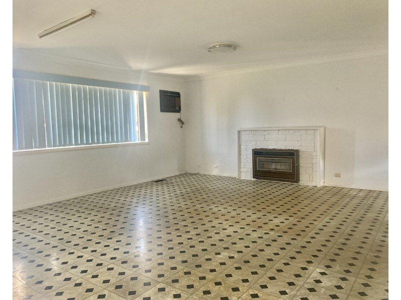 4 BROME Street, St Albans VIC 3021