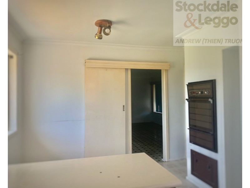 4 BROME Street, St Albans VIC 3021