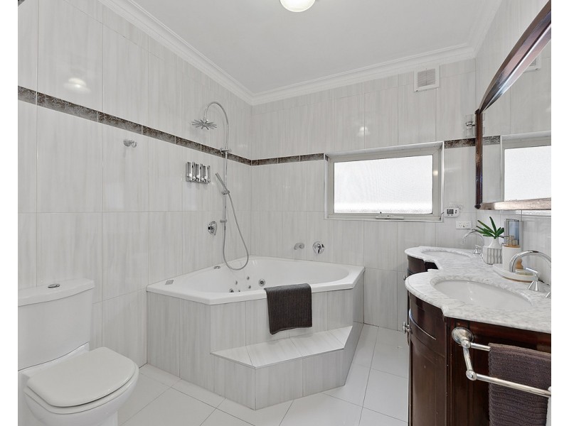 413 Ballarat Road, Sunshine VIC 3020