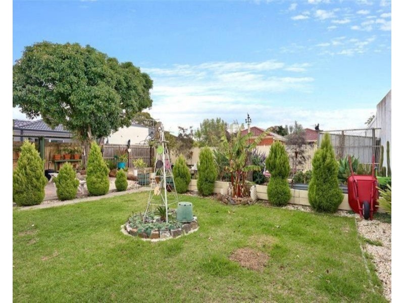 46 Henry Street, St Albans VIC 3021