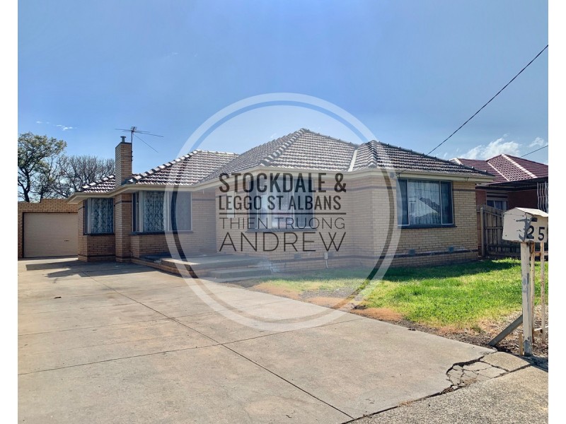 25 STRADBROKE Drive, St Albans VIC 3021