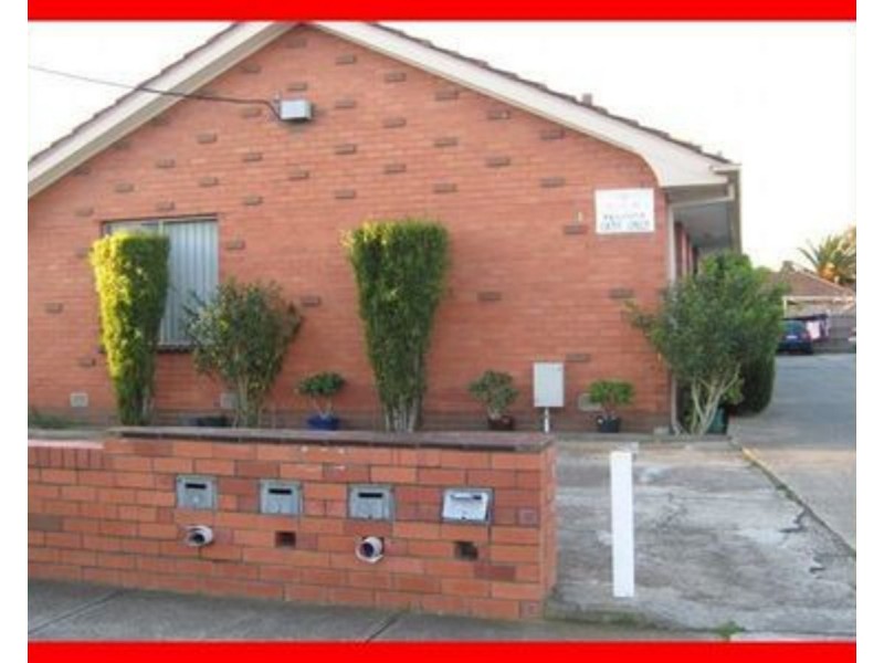 2/8-10 Thorndon Drive, St Albans VIC 3021