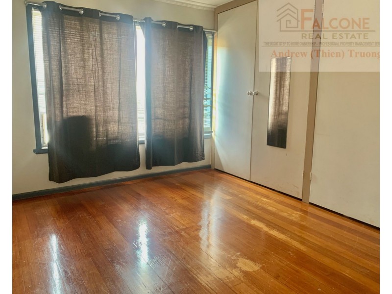 2/8-10 Thorndon Drive, St Albans VIC 3021