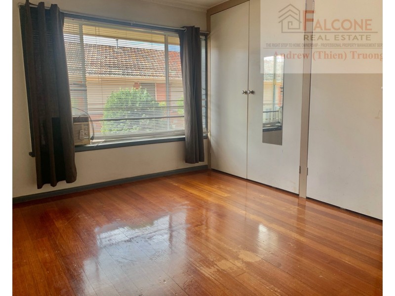 2/8-10 Thorndon Drive, St Albans VIC 3021
