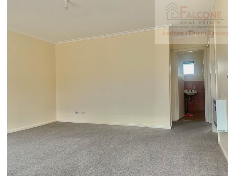 1/37 St Albans Road, St Albans VIC 3021